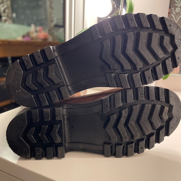 Burberry Ladies Rain Boots size 35 - Picture 4 of 4